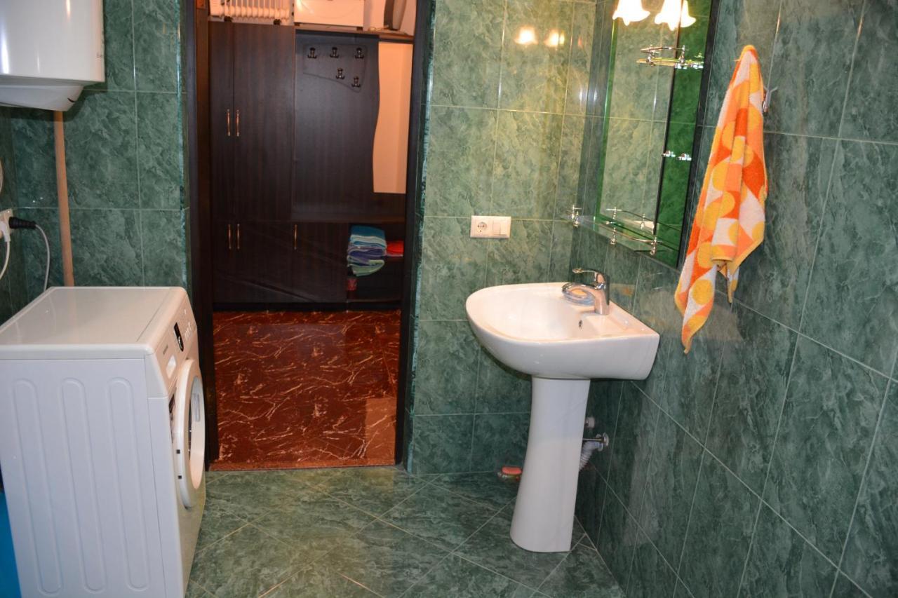 Apartment Nona Vox Batoemi Buitenkant foto
